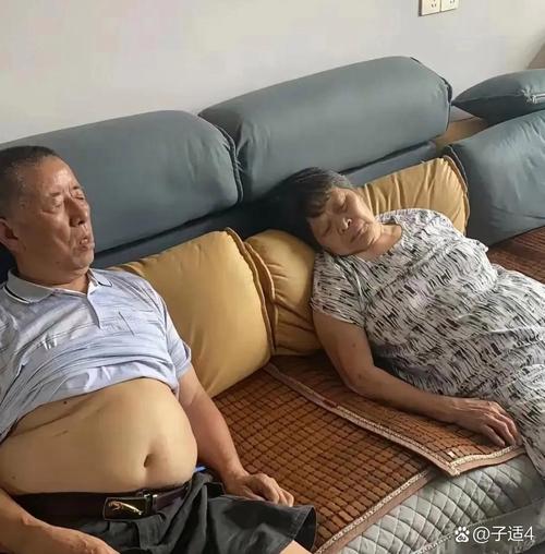 大BBBBBB老人的愛情與財(cái)運(yùn)