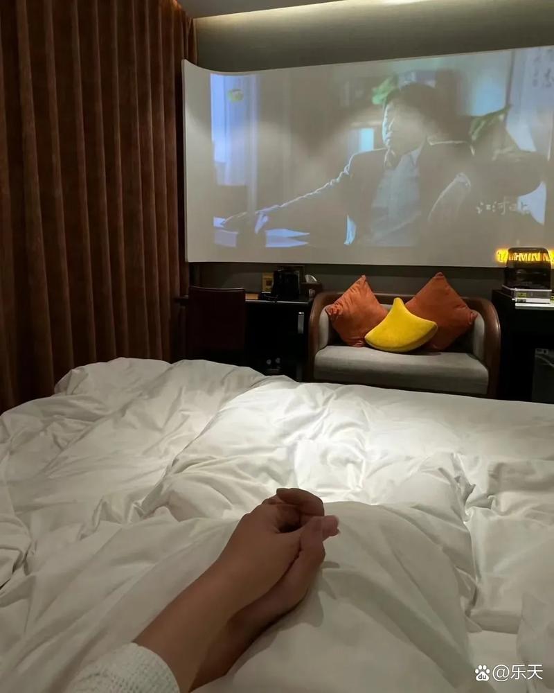 夫妻二人一起入住酒店