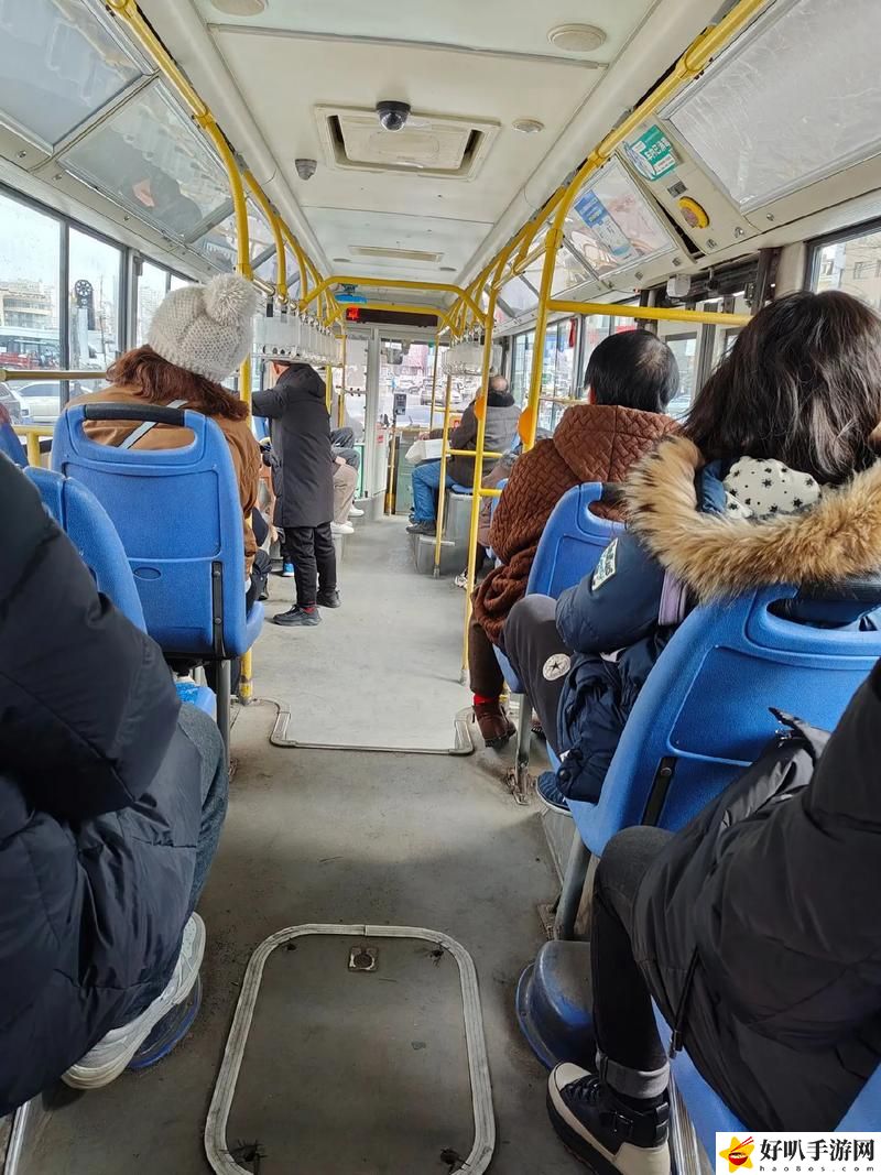 坐公交車居然弄了2個圖片